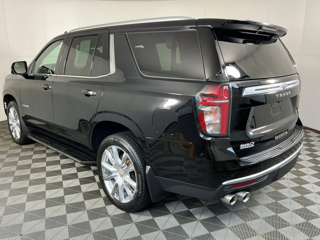 Used 2023 BLACK Chevrolet High Country image 15