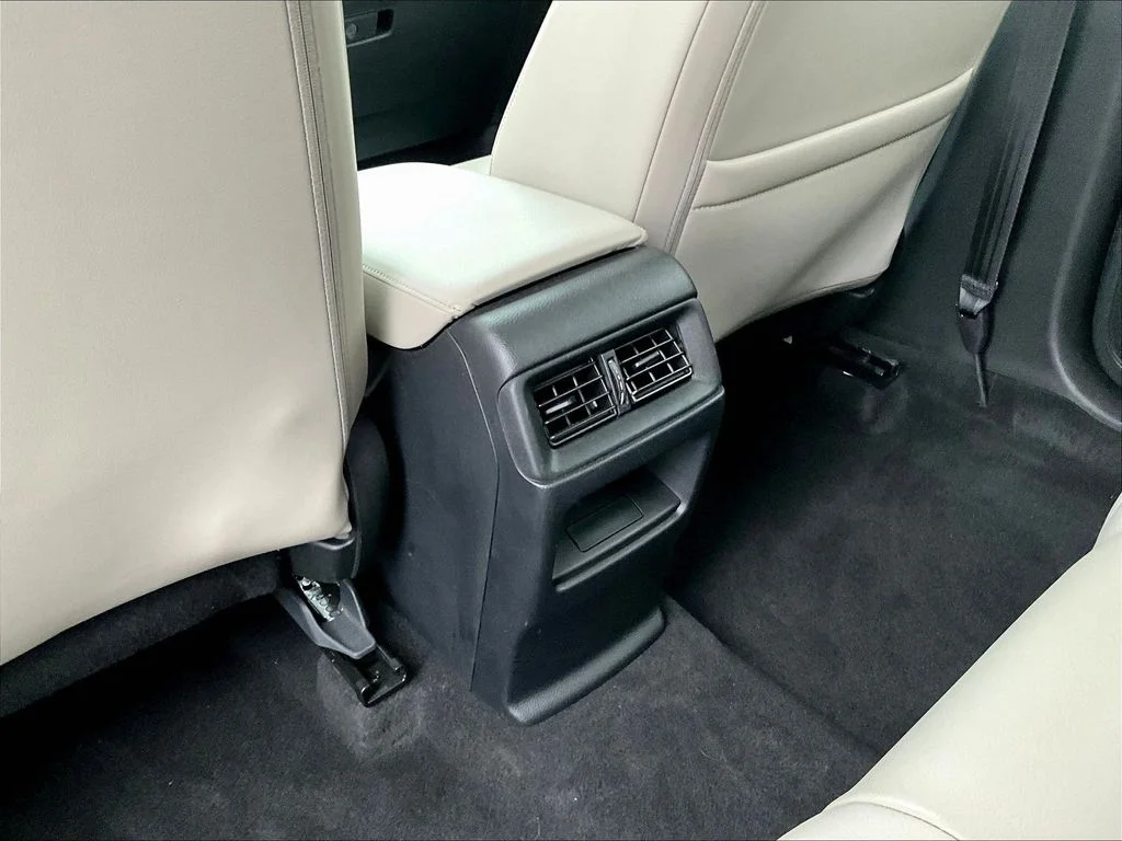 Used 2023 Platinum White Pearl Honda EX-L image 12