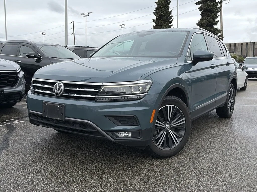 Used 2021  Volkswagen Highline 2.0T 8sp at w/Tip 4M Dilawri Certified image 1