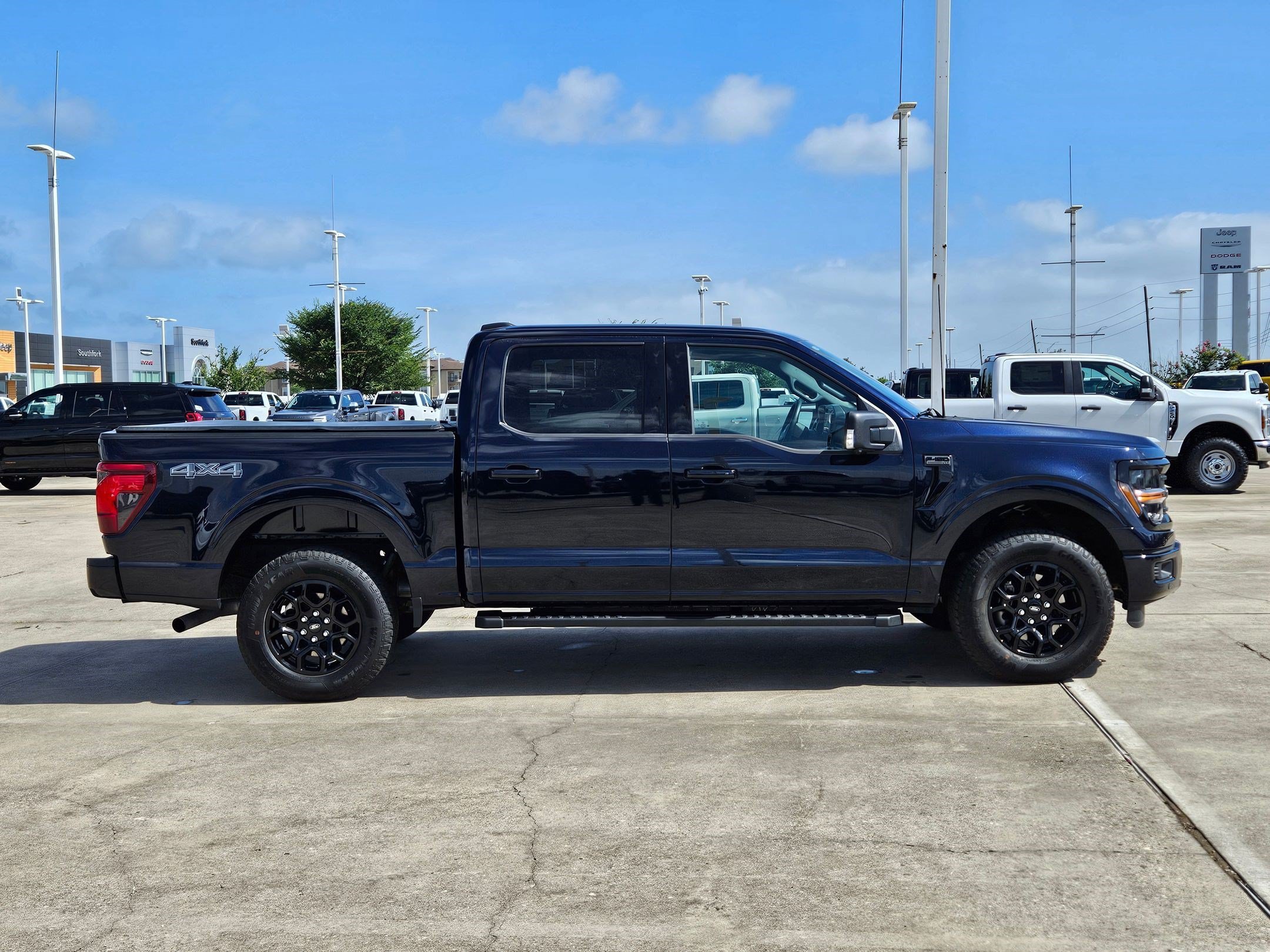 Used 2025 Blue Ford XLT image 2