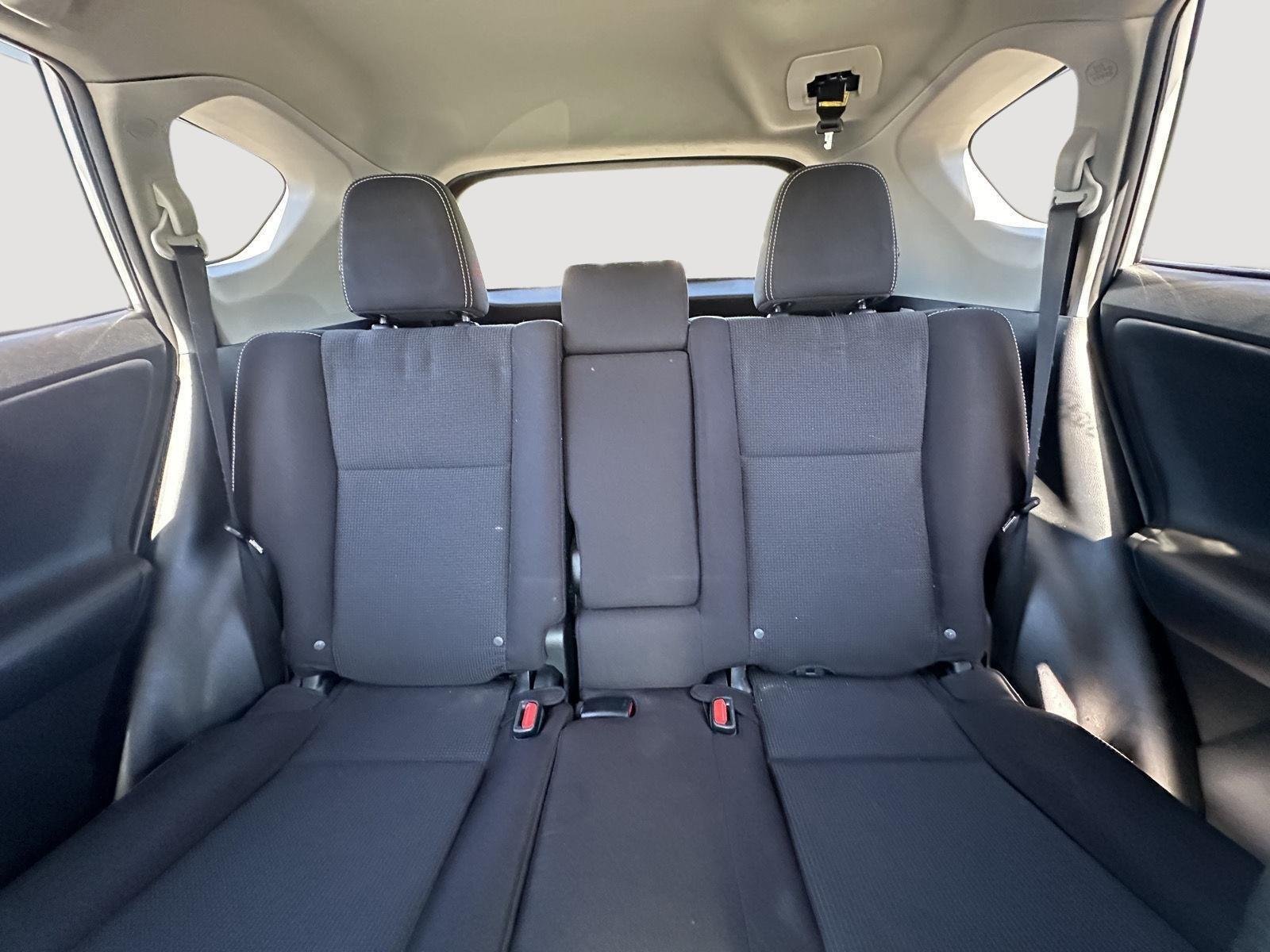 Used 2016 Silver Sky Metallic Toyota XLE image 12