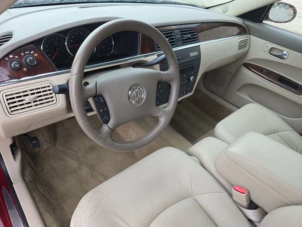 Used 2007 Red Buick CXL image 16