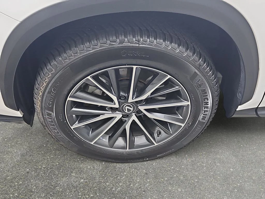 Used 2024 White Lexus 350 Base image 34