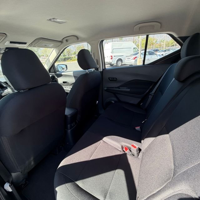 Used 2025 White Nissan S image 24