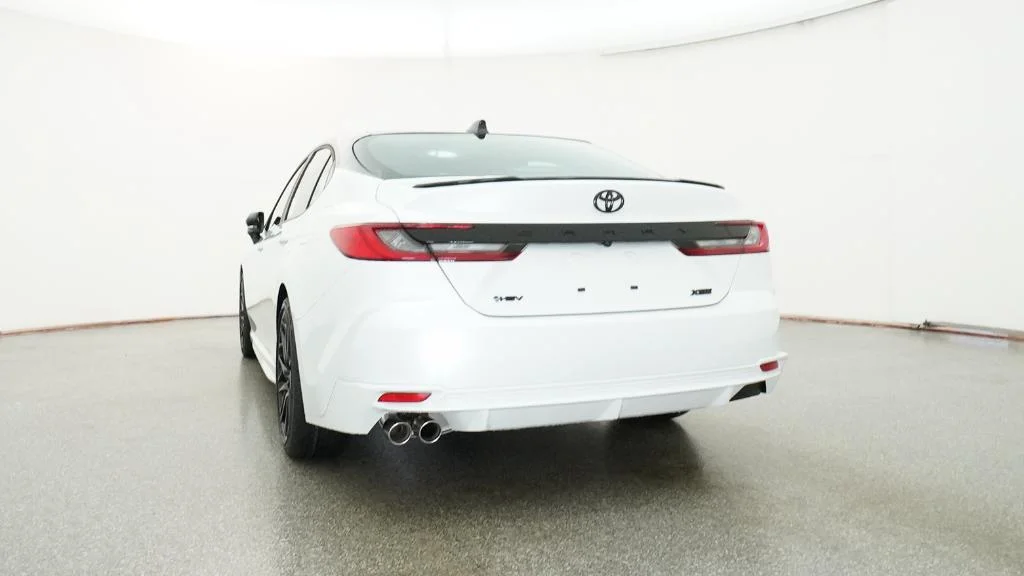 New 2026 Wind Chill Pearl with Midnight Black Metallic roof Toyota XSE image 18