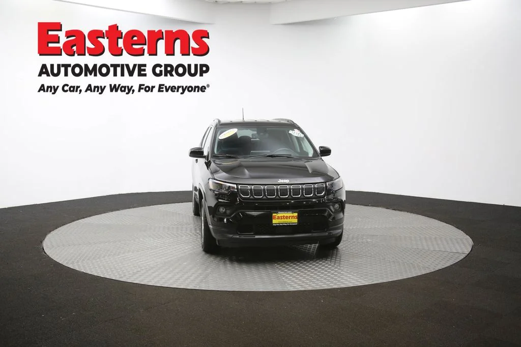 Used 2022 Black Jeep Latitude image 47
