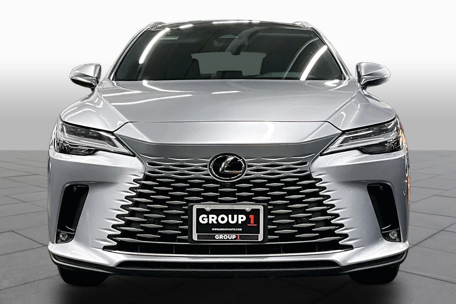 Certified Used 2023 Iridium Lexus Luxury image 4