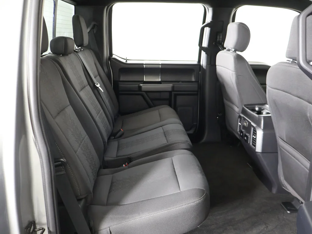 Used 2020 Silver Ford XLT image 33