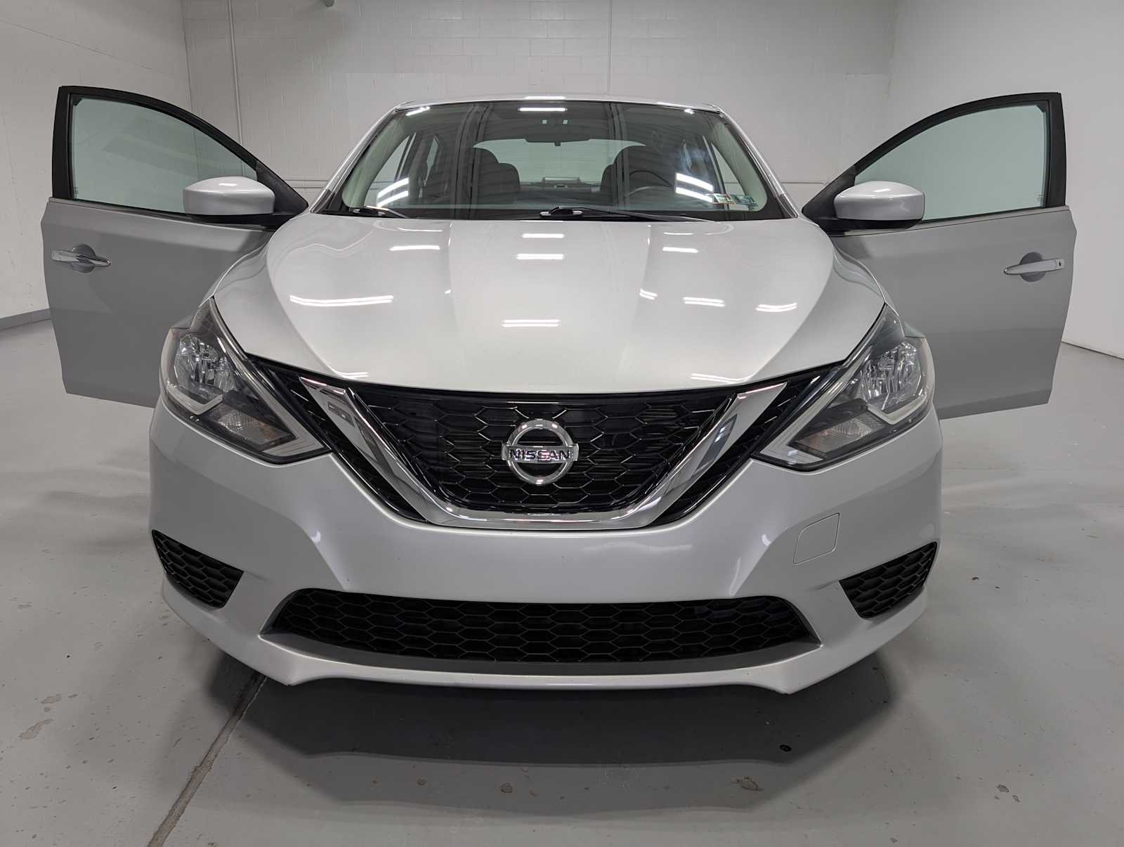 Used 2017 Brilliant Silver Nissan S image 15