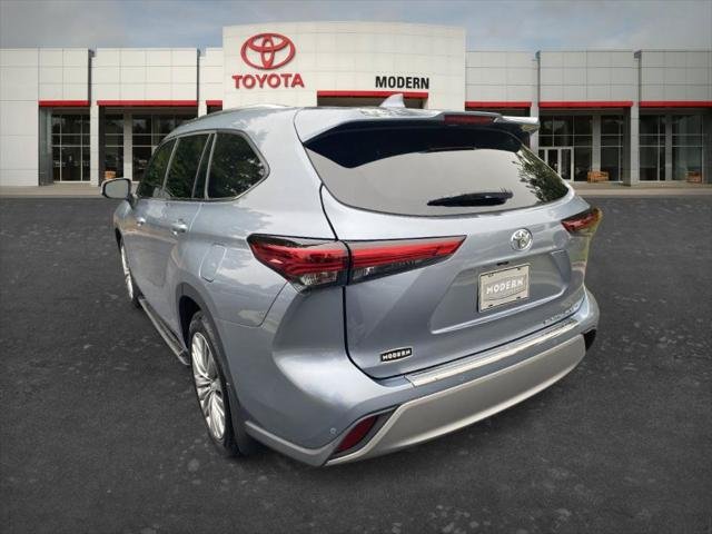Certified Used 2021 MOON DUST Toyota  image 7