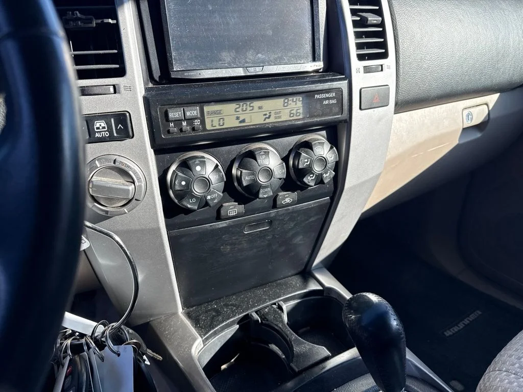 Used 2008 Beige Toyota SR5 image 23