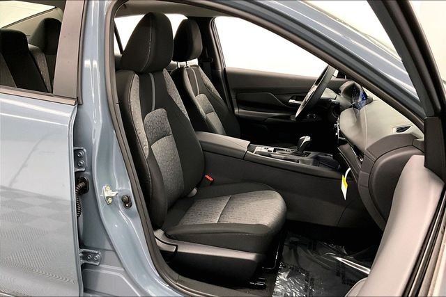 New 2026 Atlantic Gray Metallic Nissan SV image 35
