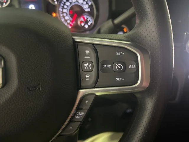 New 2026 Diamond Black Crystal Pearl-Coat Exterior Paint RAM Black Express image 28