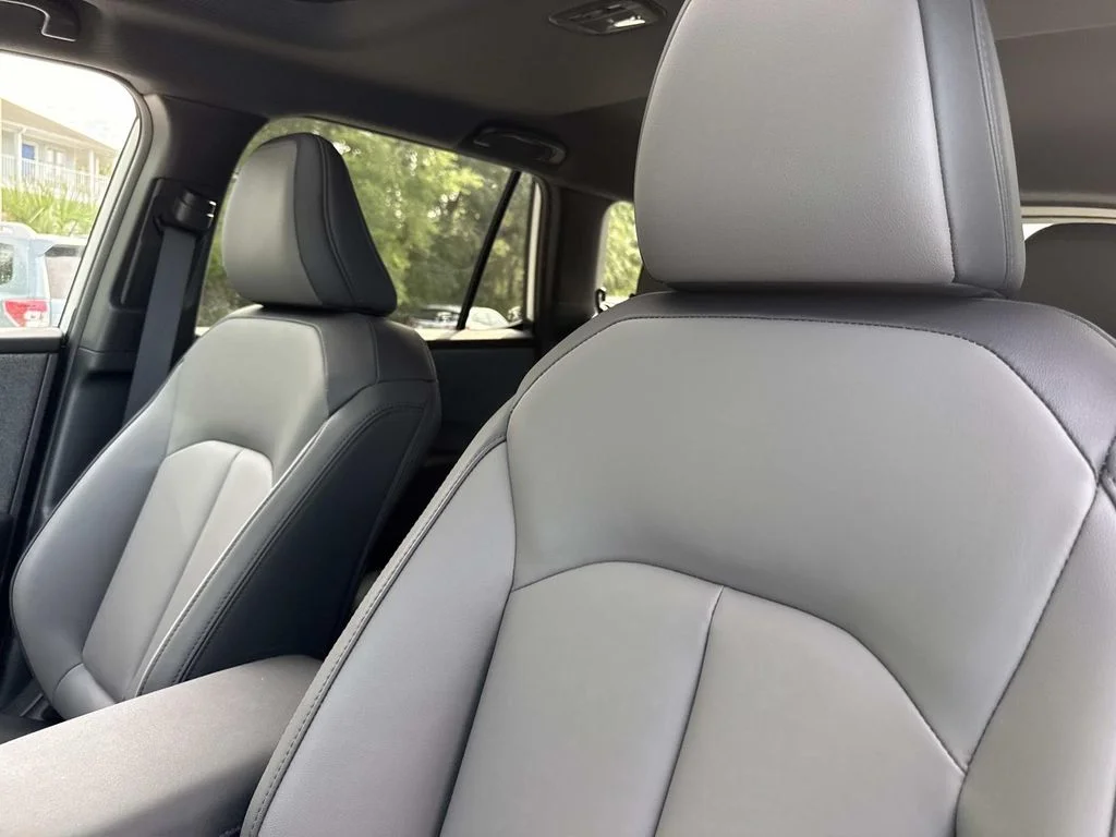 New 2026 CRYSTAL WHITE PEARL Subaru Premium image 22