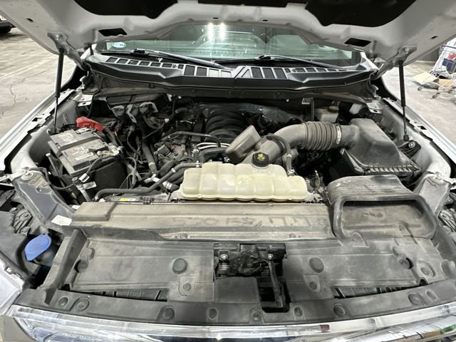 Used 2022 Oxford White Ford XLT image 21