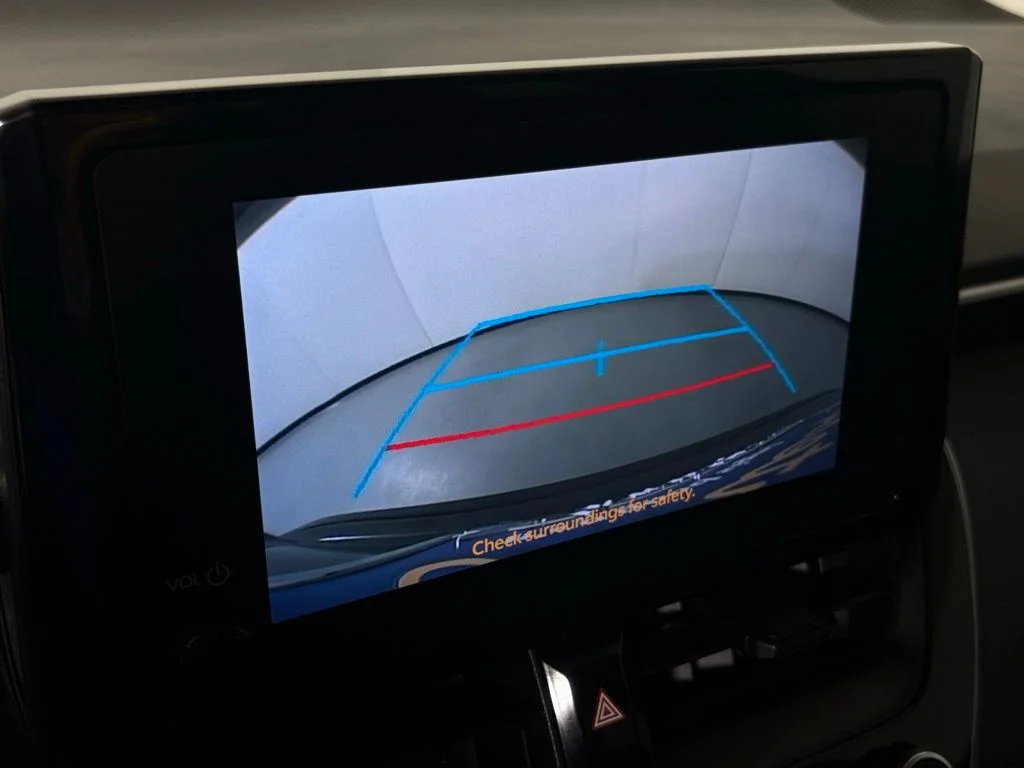 2025 Toyota Corolla LE - Photo 22