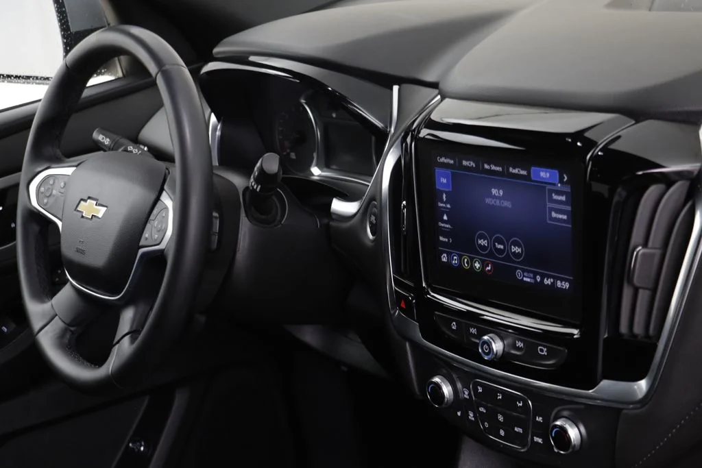 Used 2023 Sterling Gray Metallic Chevrolet LT image 21
