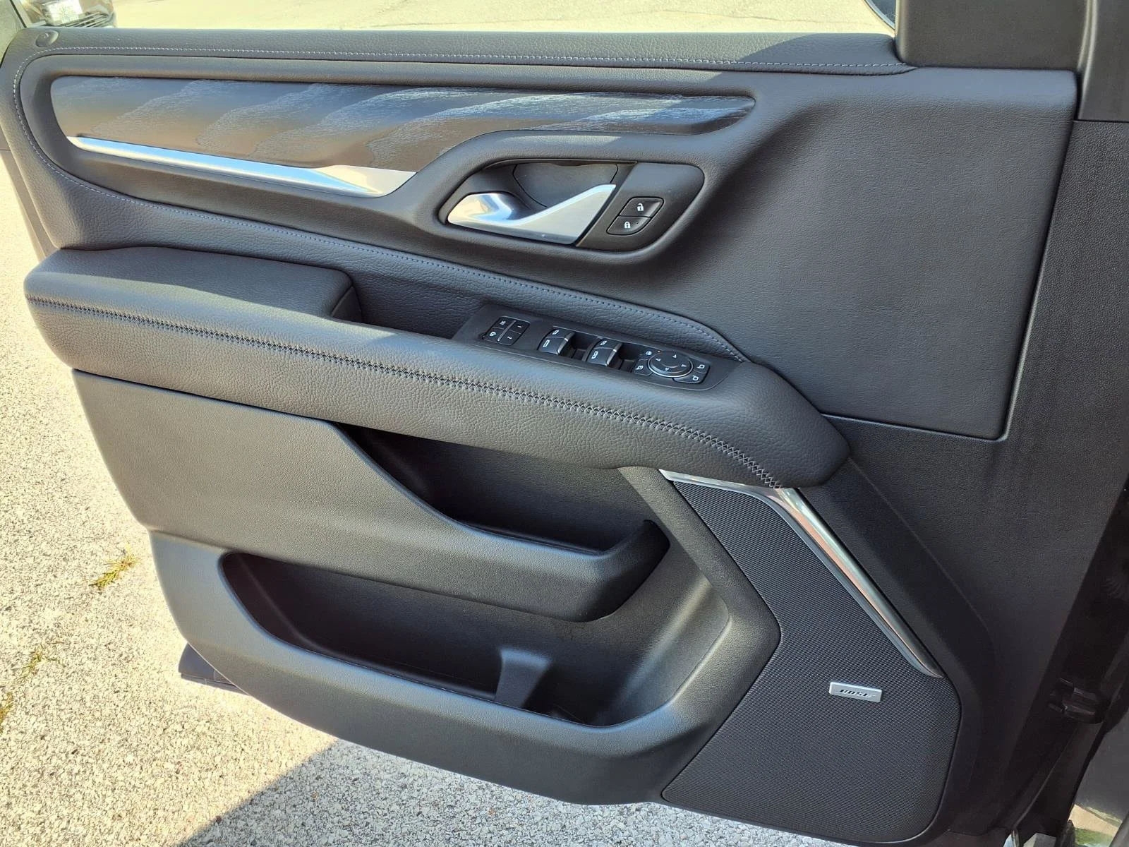 Used 2024 Onyx Black GMC Denali image 26