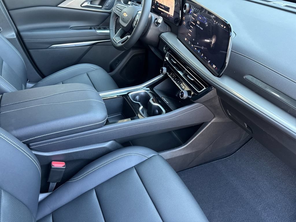 2026 Chevrolet Traverse LT - Photo 16