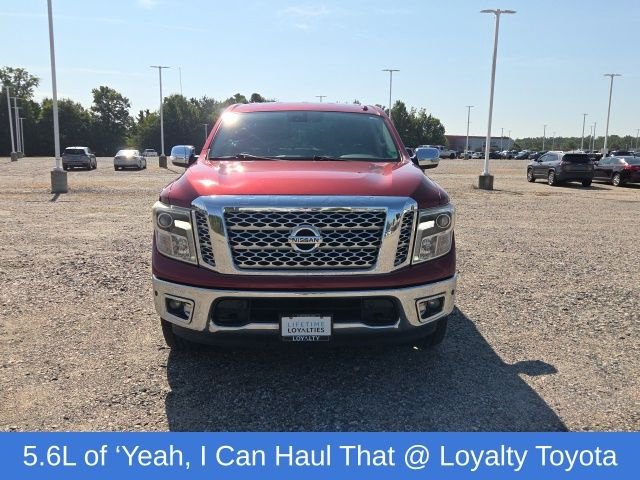Used 2017 Red Nissan SL image 8