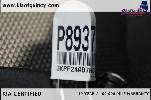 Used 2024 White Kia LXS image 33