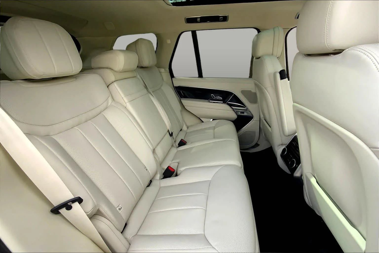 2023 Land Rover Range Rover SE - Photo 18