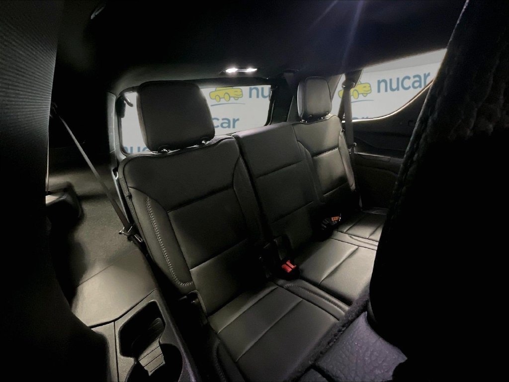 Used 2025 Black GMC Denali image 17