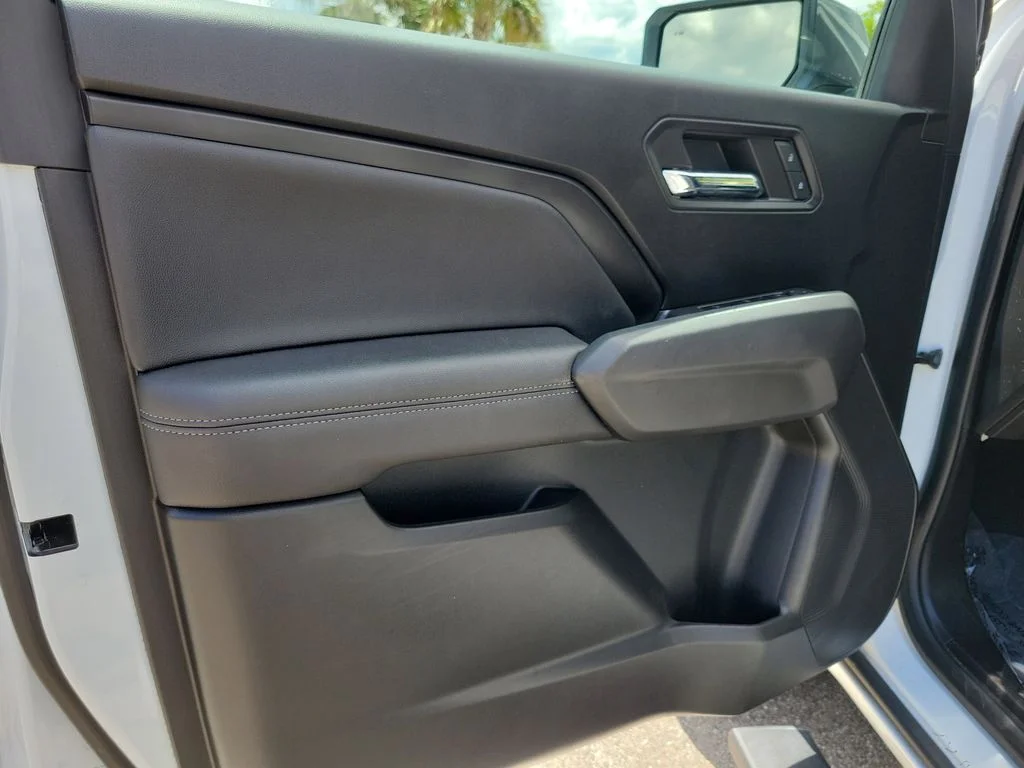 Used 2023 White Chevrolet LT image 15