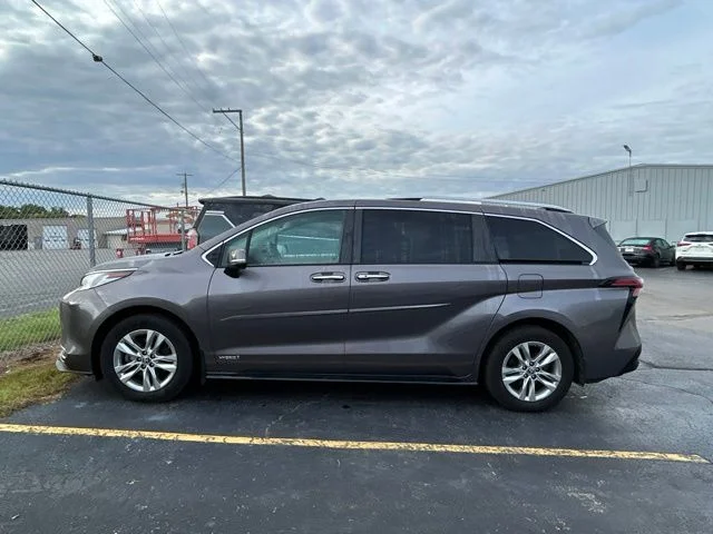Used 2021 Predawn Gray Mica Toyota Limited image 2
