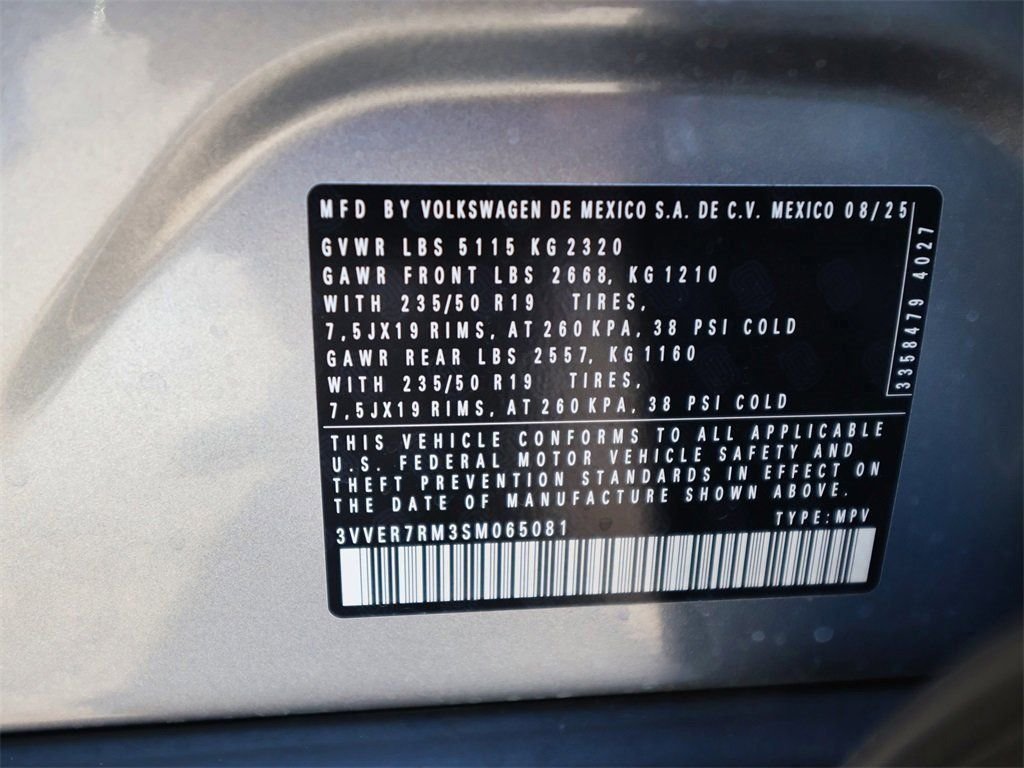 2025 Volkswagen Tiguan SE - Photo 26