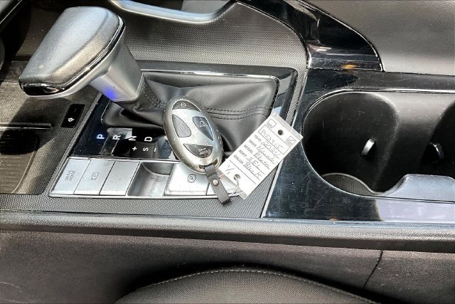 Used 2024 Black Hyundai SEL image 10