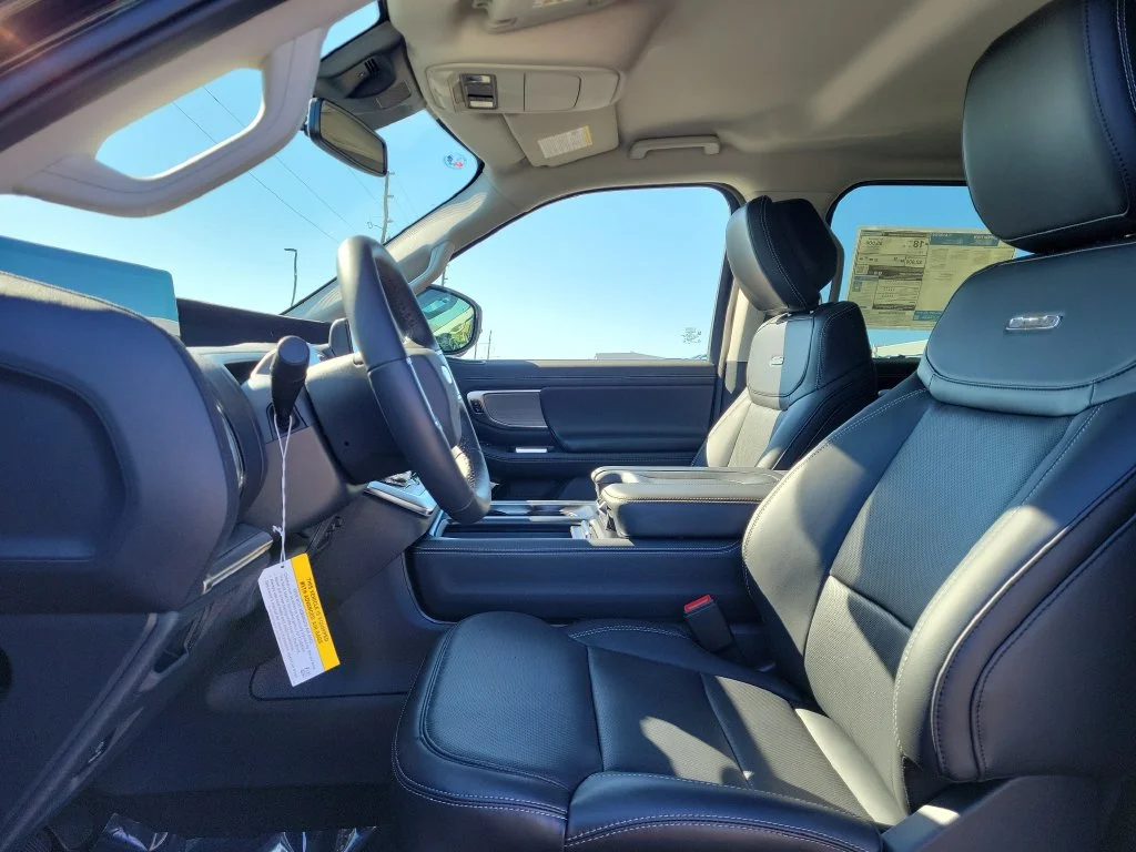 New 2027 Black Ford Platinum image 14