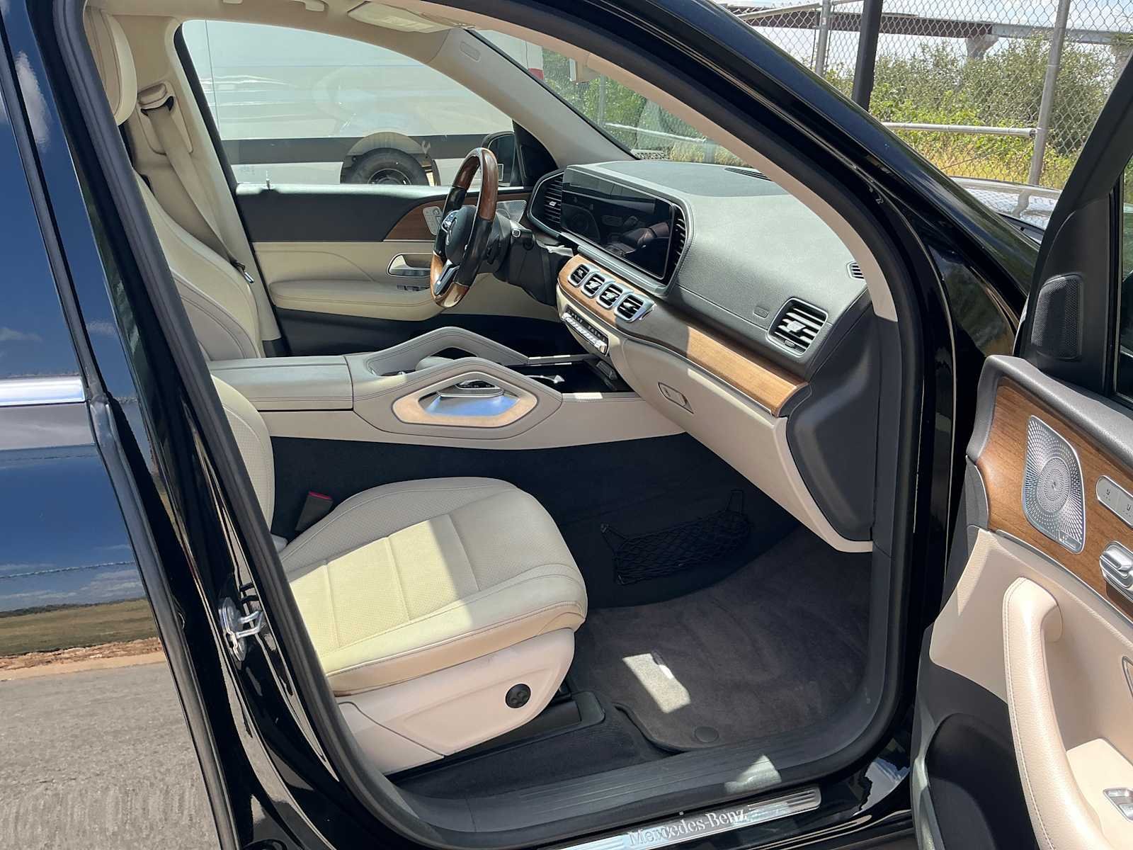 Used 2020 Black Mercedes-Benz GLS 450 image 11