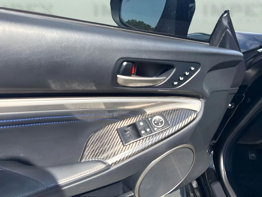 Used 2015 Black Lexus F image 23