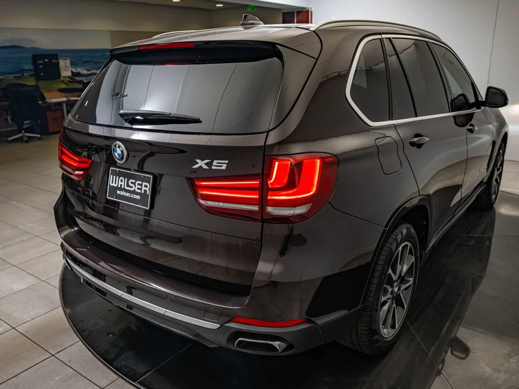 Used 2017 Sparkling Brown Metallic BMW xDrive50i image 14