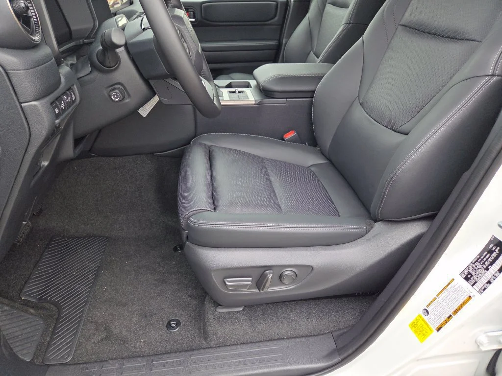New 2027 Wind Chill Pearl Toyota Base image 6