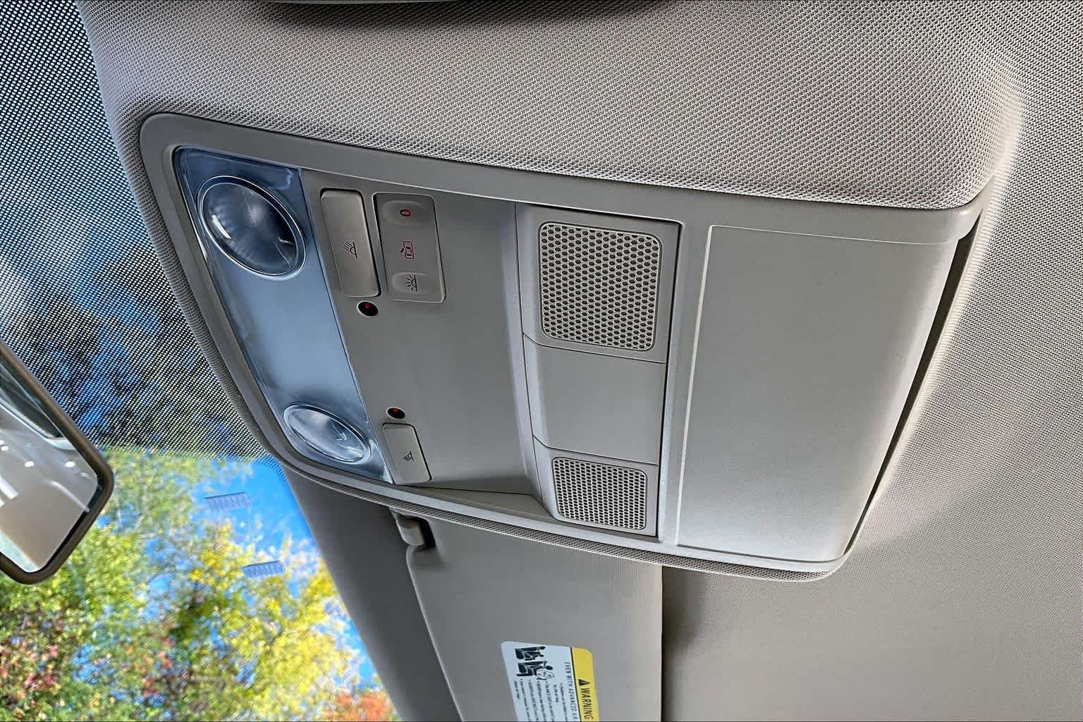 Used 2013 Black Volkswagen SE w/Convenience image 34