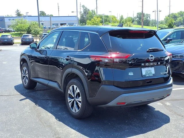Used 2022 Black Nissan SV image 2