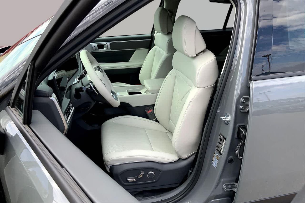New 2026 Hampton Gray Hyundai SEL image 9