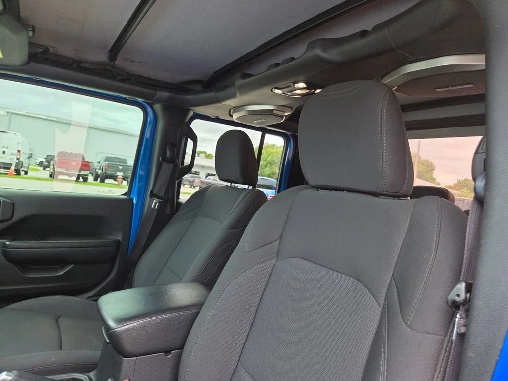 Used 2022 Hydro Blue Pearlcoat Jeep Sport image 26