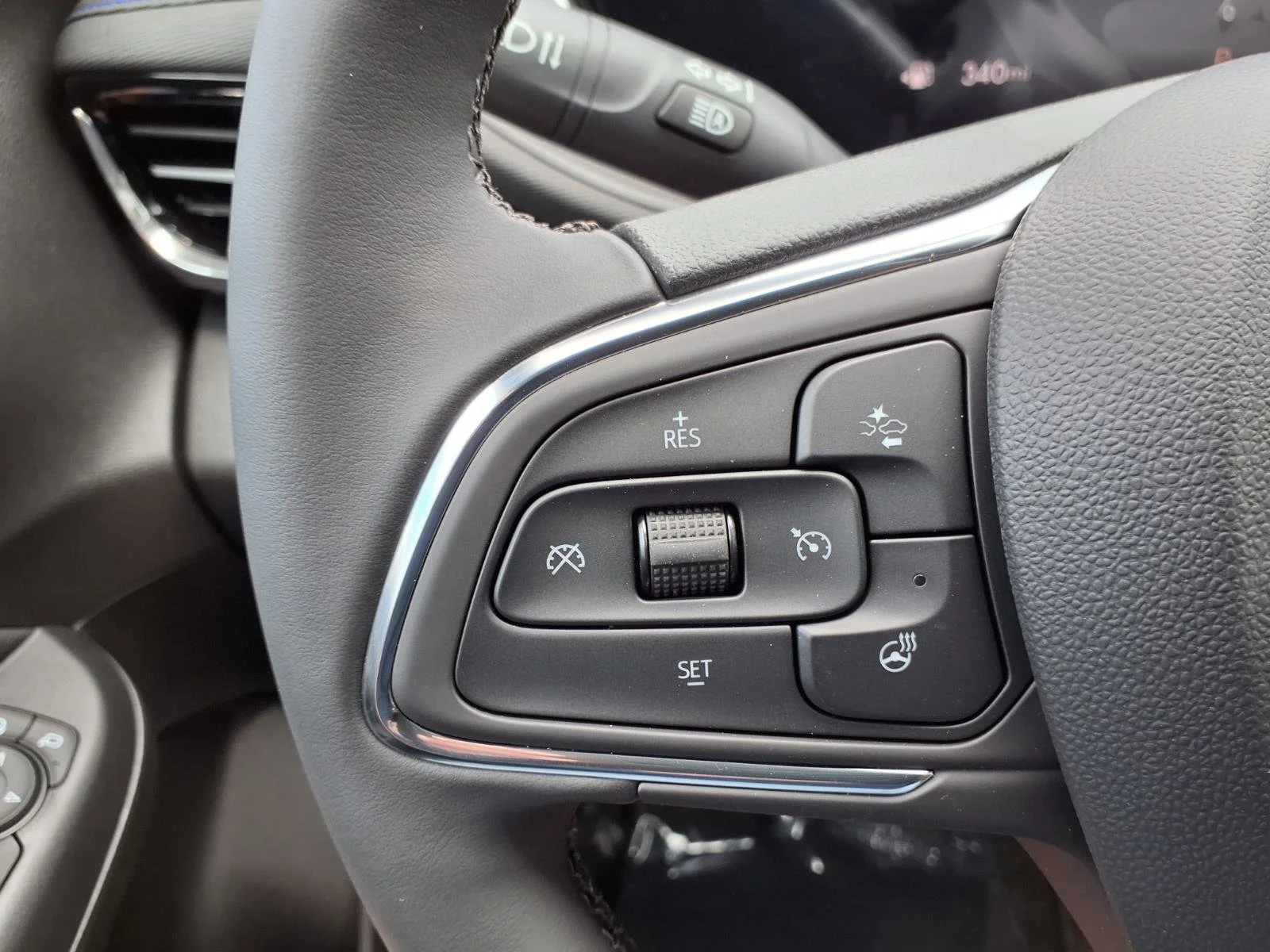 2026 Buick Envista Sport Touring - Photo 10
