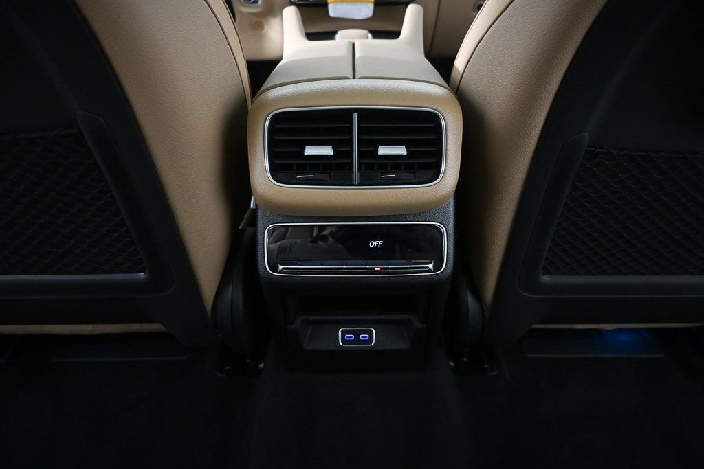 New 2026 Polar White Mercedes-Benz GLS 580 image 18