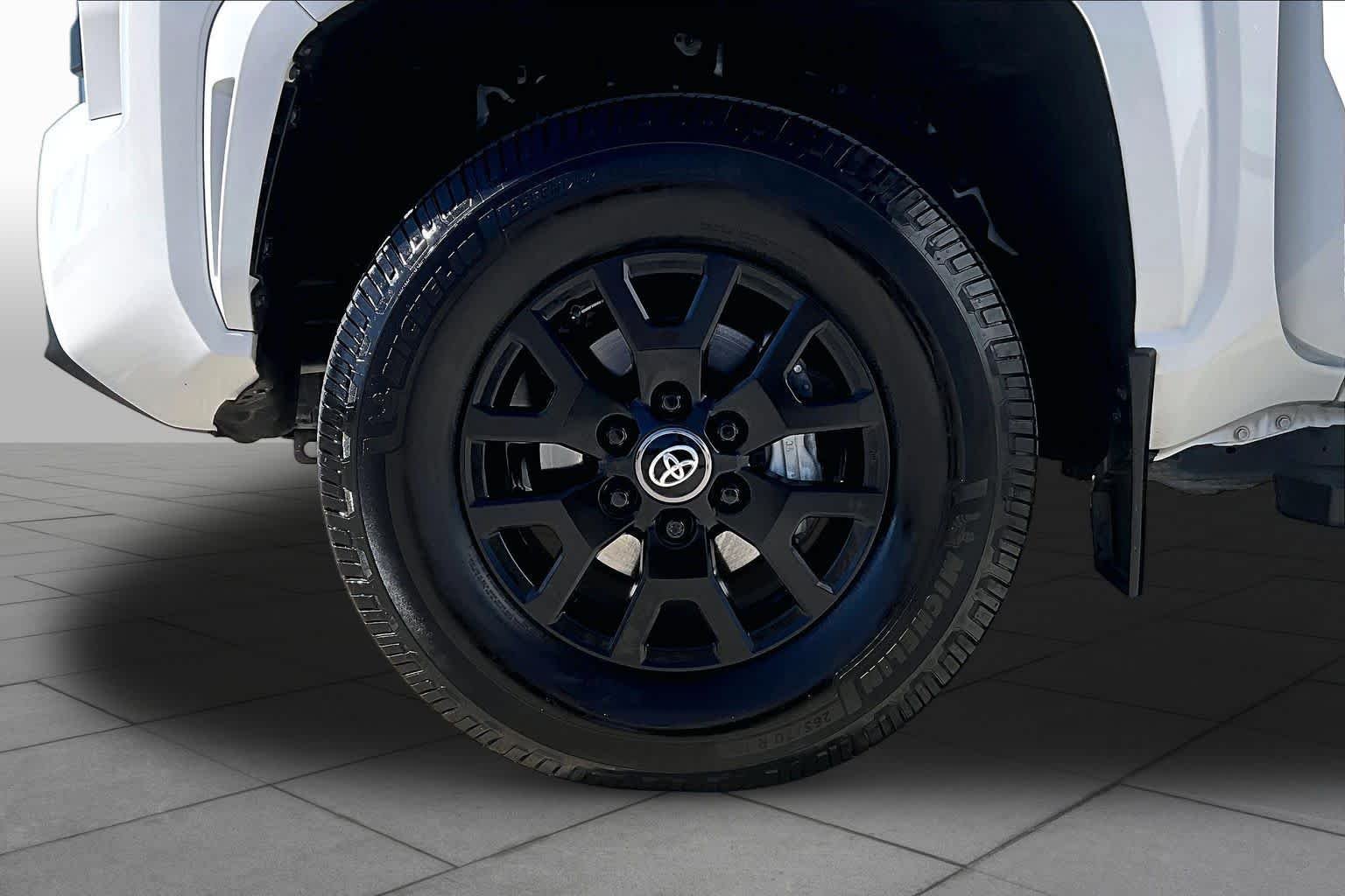 Used 2024 Ice Cap Toyota SR5 image 10
