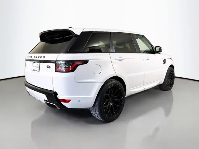 Used 2020 White Land Rover HSE Dynamic image 5