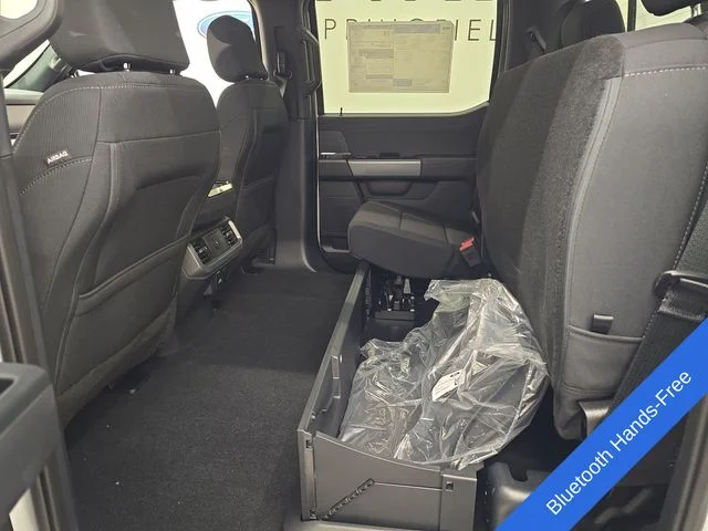 New 2026 Oxford White Ford XLT image 21
