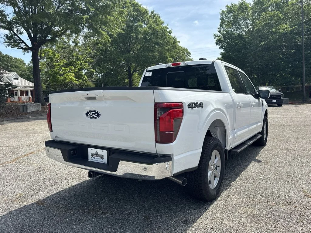 New 2026 White Ford XLT image 7