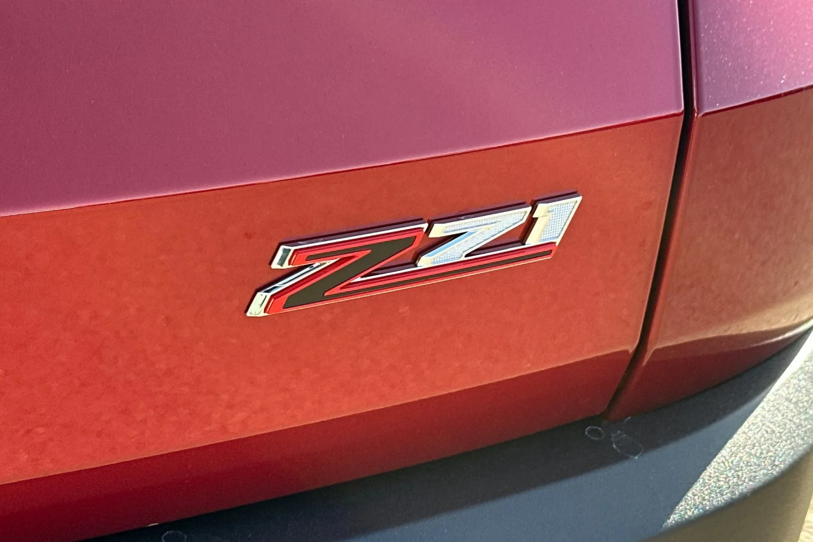 New 2027 Radiant Red Tintcoat Chevrolet Z71 image 29
