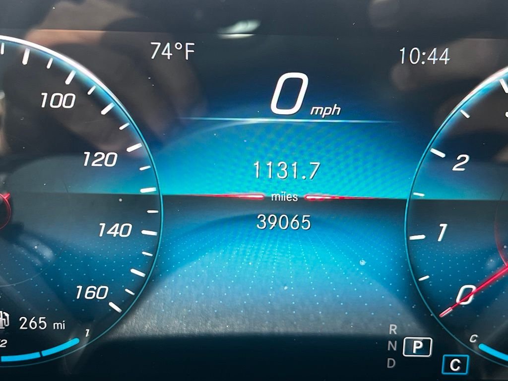 Certified Used 2021 White Mercedes-Benz GLA 250 image 5
