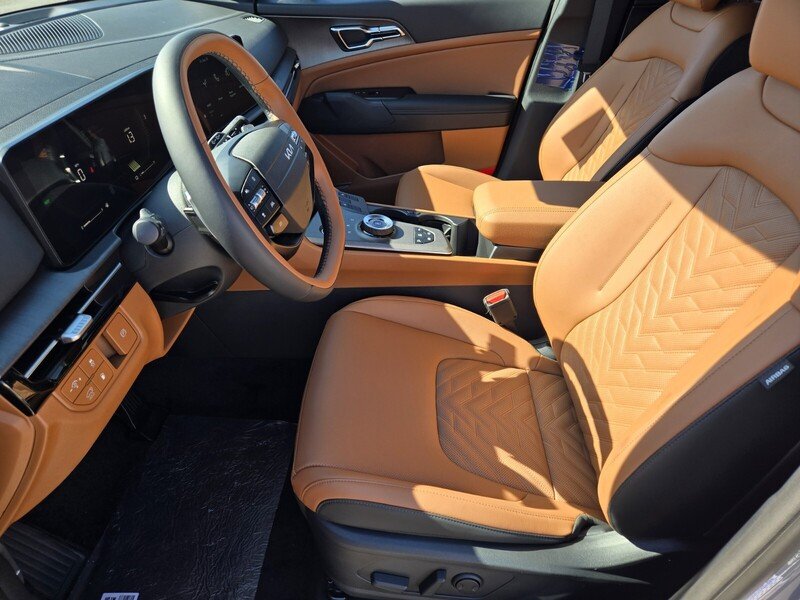 New 2027 Wolf Gray Kia X-Line image 6