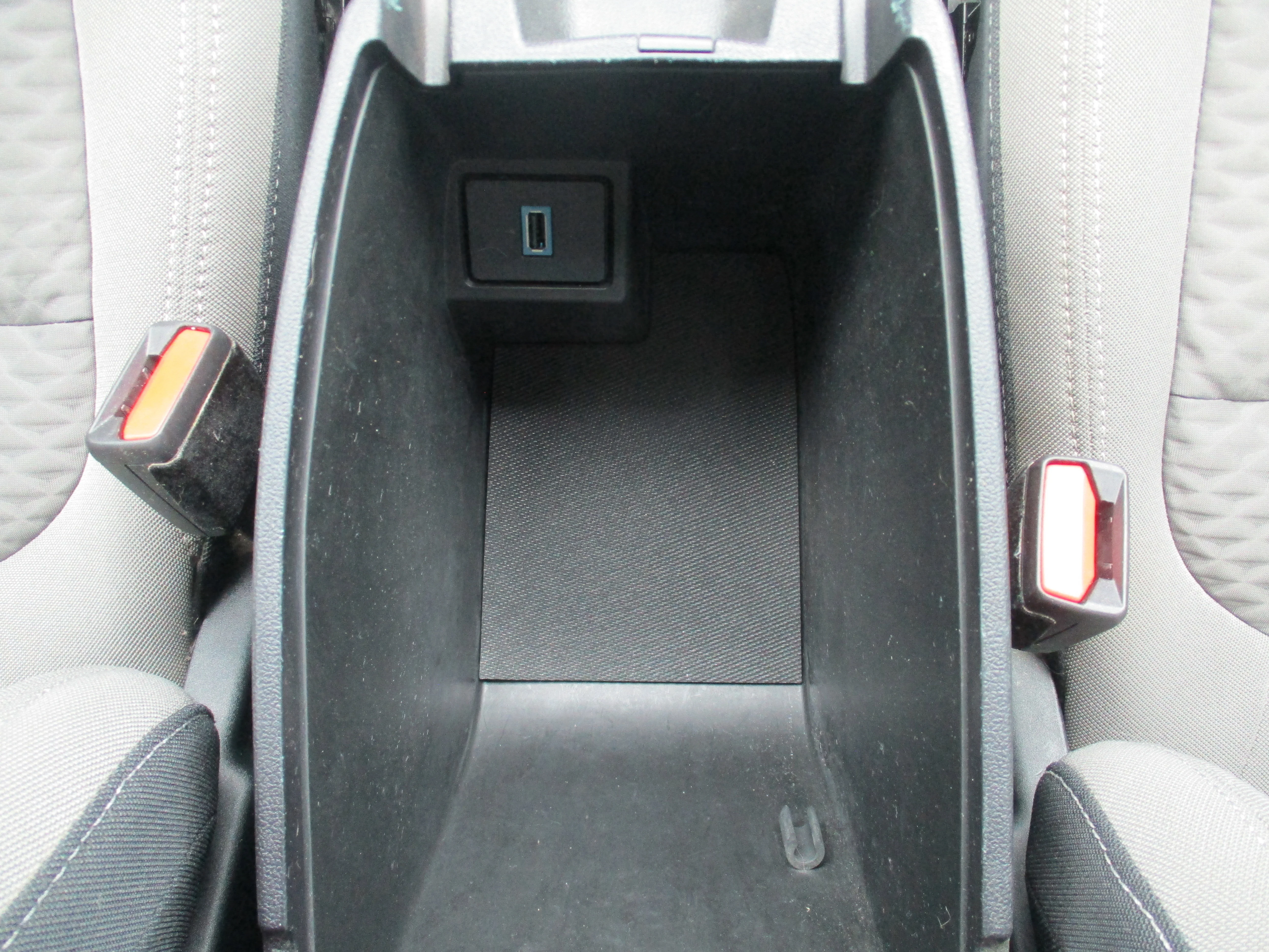 Used 2020 Dark Persian Green Metallic Ford SE image 21